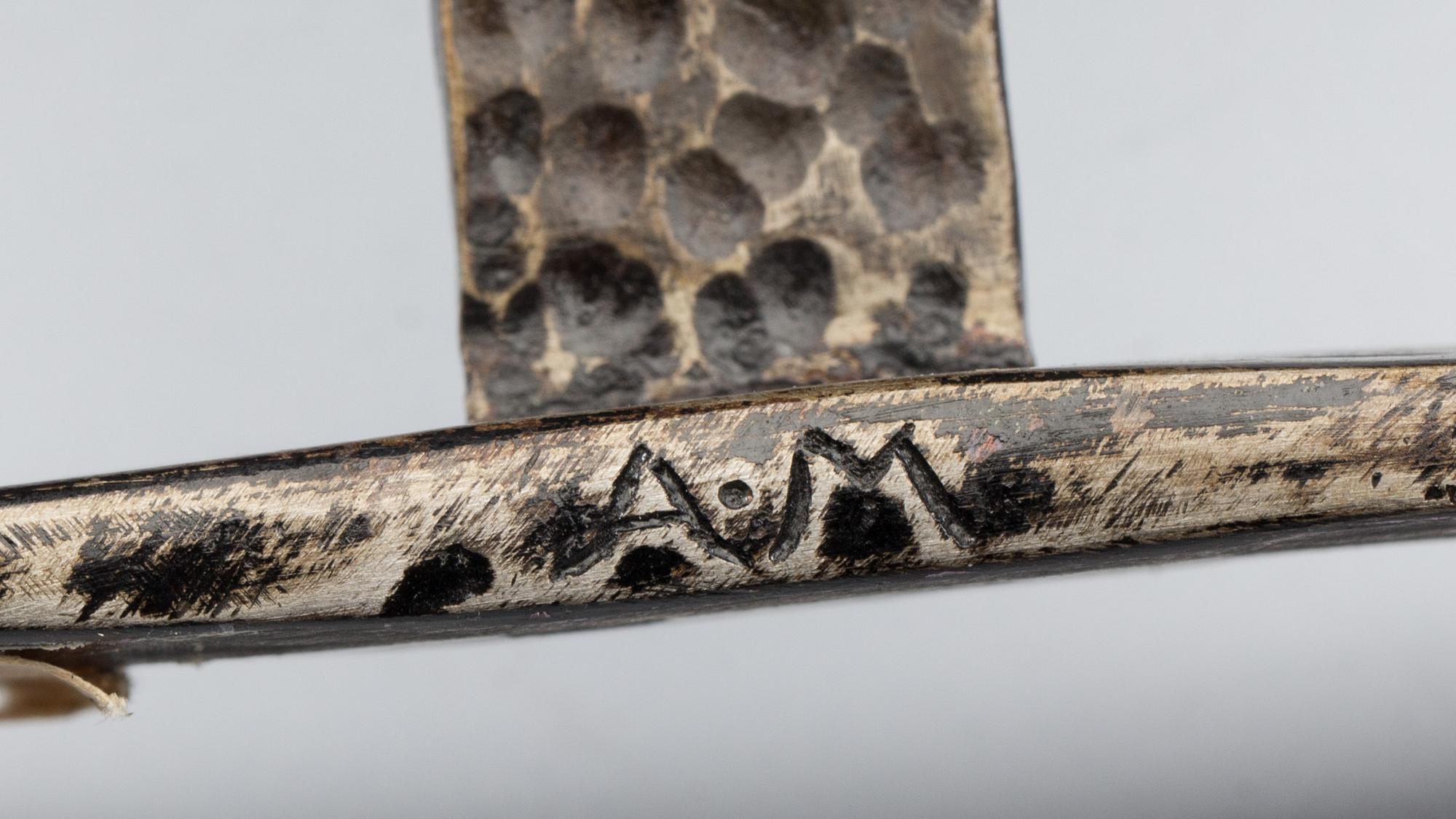 LJUSSTAKE, smidesjärn, märk AM 1936.