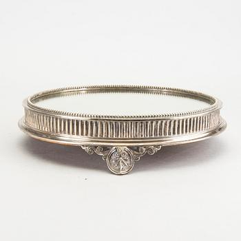 Spegelplatå omkring 1900 nysilver.