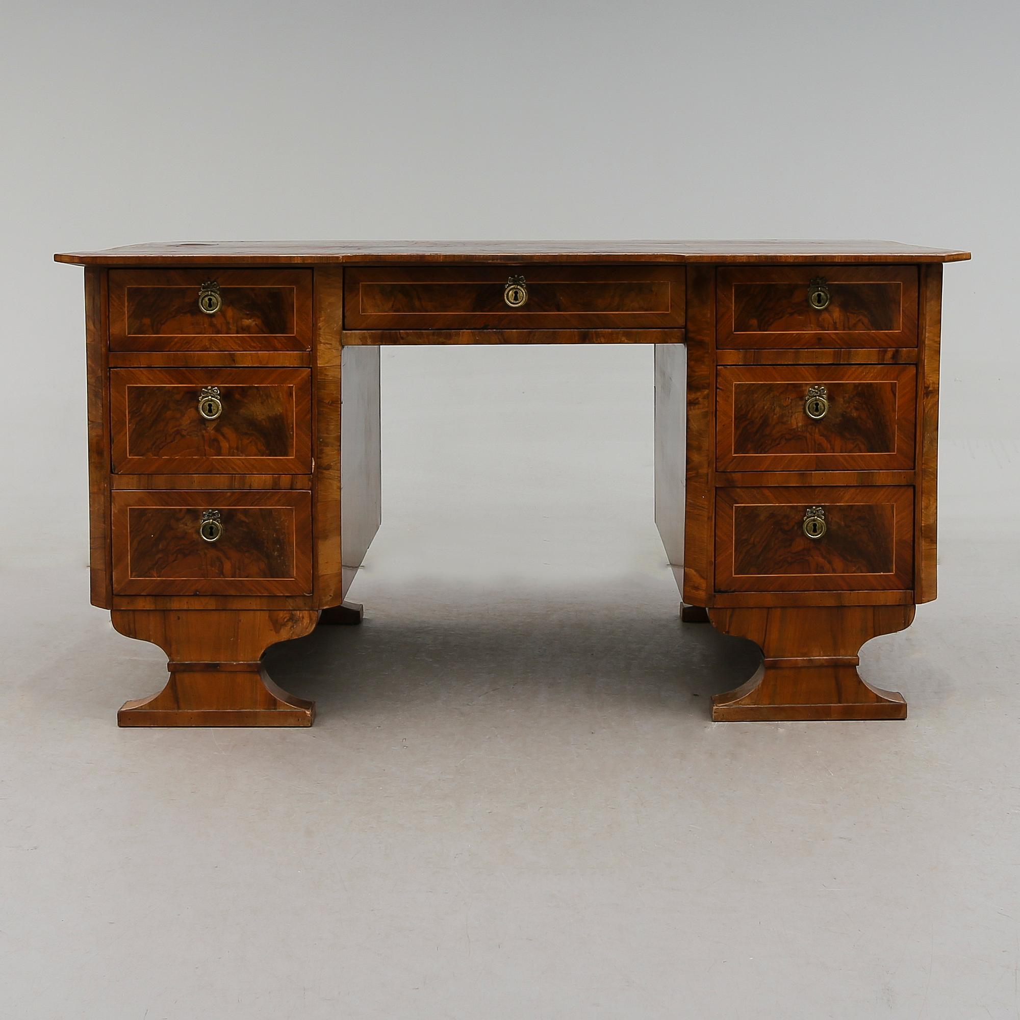 SKRIVBORD, 1800-talets andra hälft.