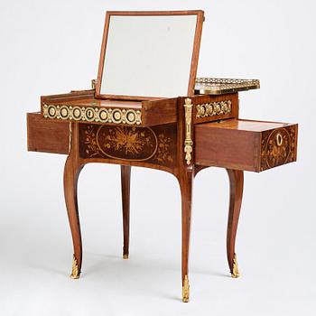 Bord, så kallat "Table en chiffonnière" tillskrivet Roger Vandercruse- Lacroix (1729-1799), Louis XVI.