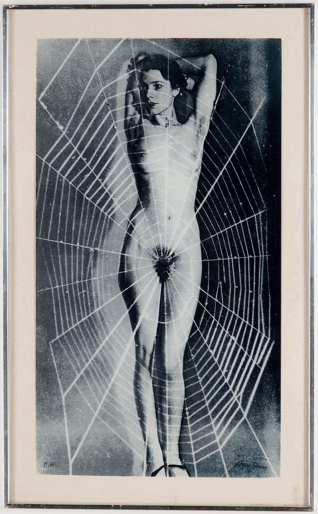 MAN RAY, multipel, serigrafi på plexiglas, signerad i tusch på glaset, E.A, utgiven 1948.