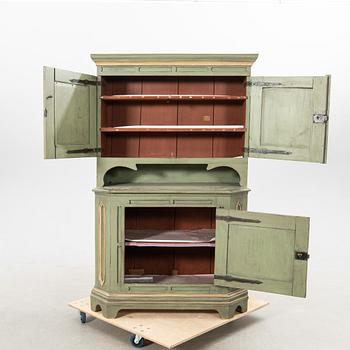 Skåp 1700-talets första hälft/mitt barock.