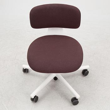 Konstantin Grcic, a 'Rookie' desk chair, Vitra, 2021.