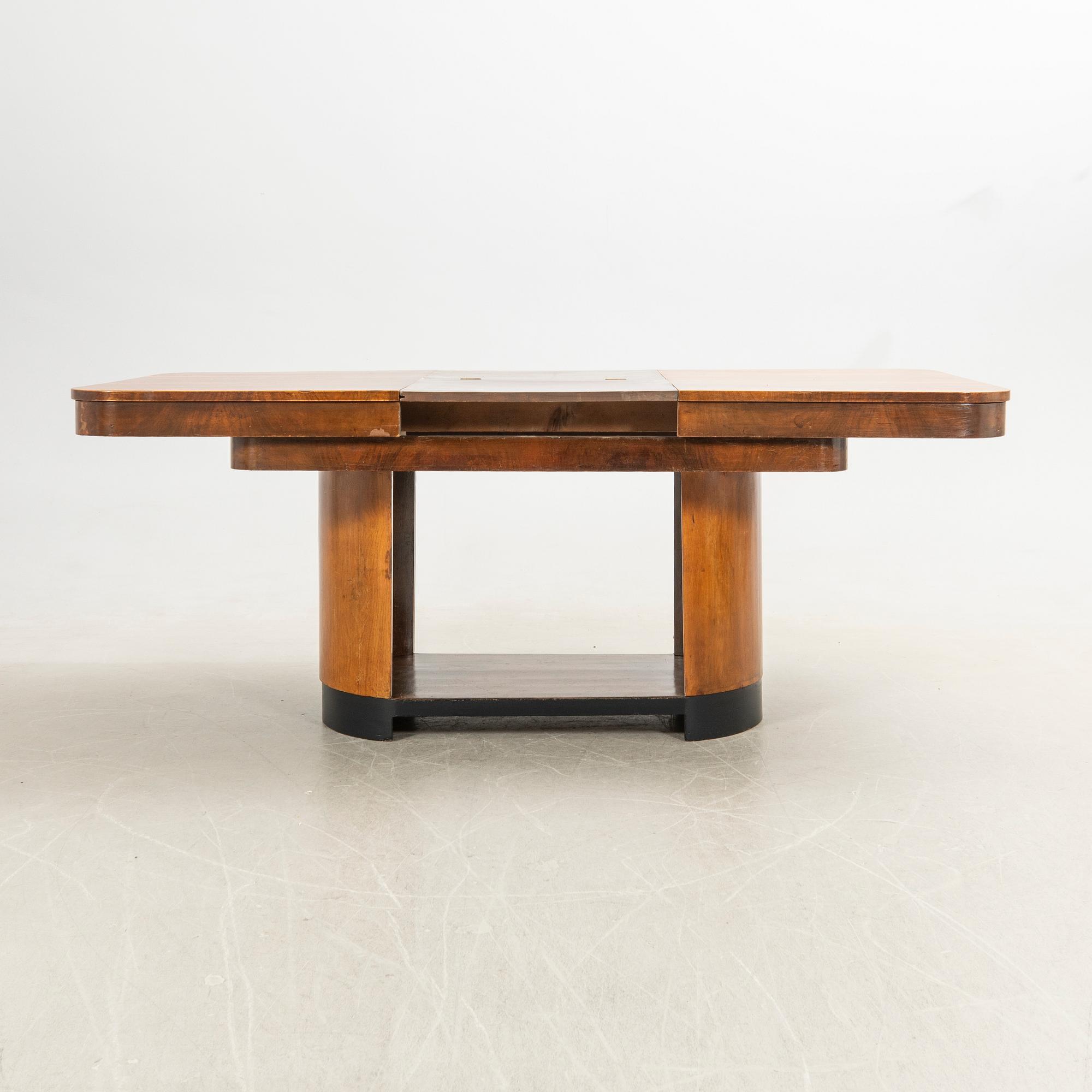Bord, Art Deco, 1900-talets första hälft.