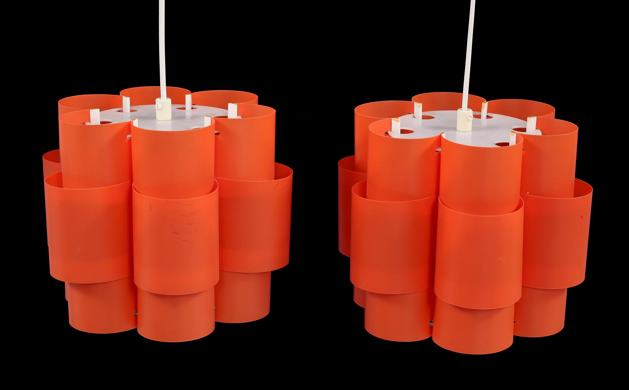 TAKLAMPOR, ett par, Hans-Agne Jakobsson, Scanlight, 1900-talets fjärde kvartal. Höjd 20 cm.