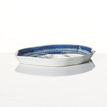 A group lot of Chinese Export porcelain, Qing dynasty, Qianlong (1736-95).