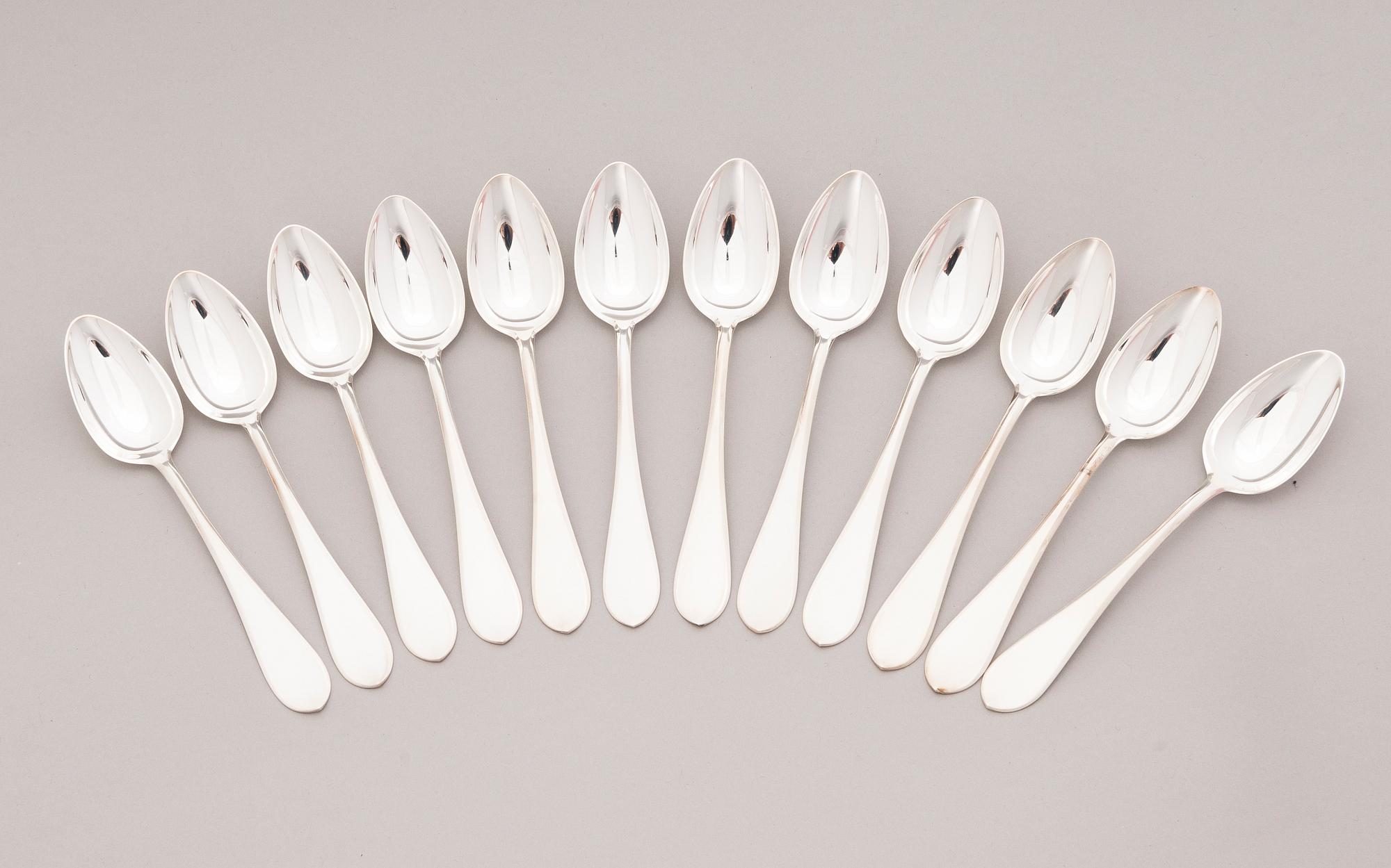 Silver cutlery, totally 70 pieces of two different series. Suomen Kultaseppä oy/ Kultateollisuus oy, Turku 1911-1973.