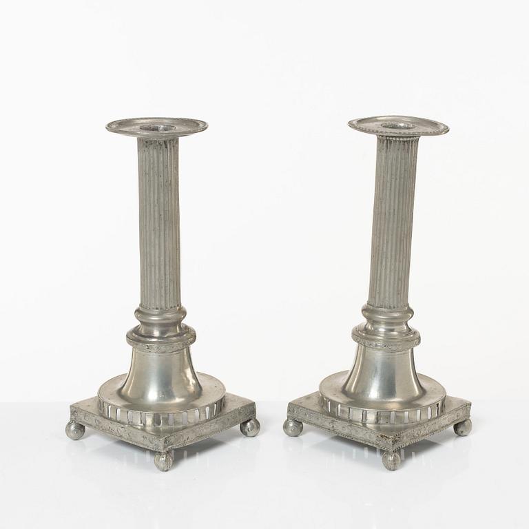 Ljusstakar, ett par, av Carl Petter Eckerström, Västerås 1827, Sengustavianska.