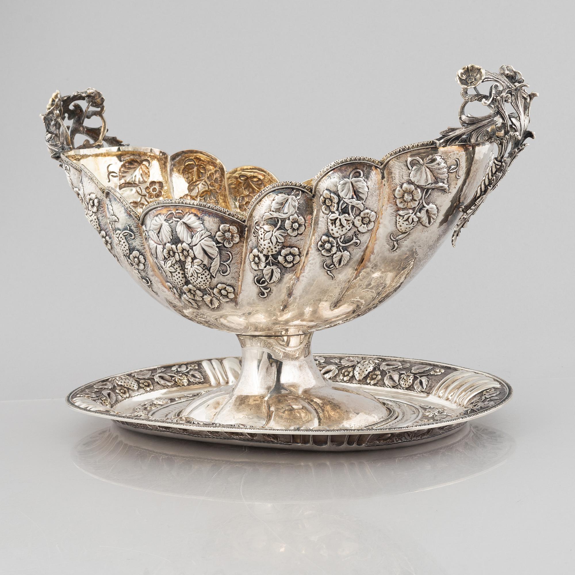 Jardinjär med fat, sterlingsilver, Grekland, 1900-tal.