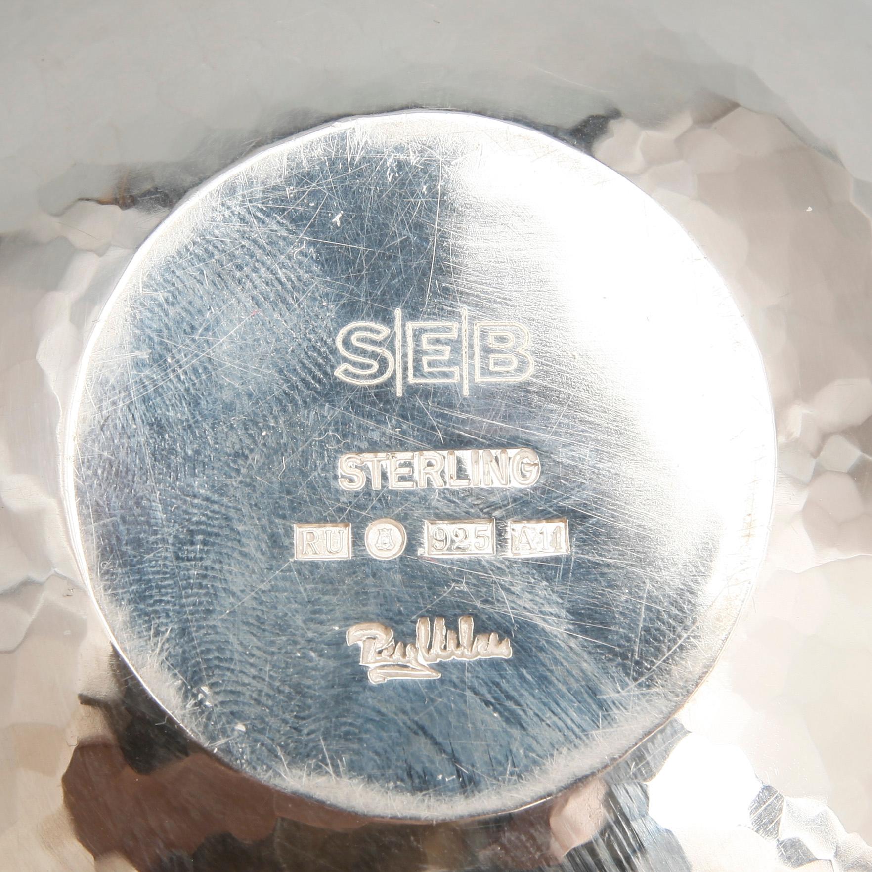 SKÅL, sterlingsilver, Rey Urban, Stockholm, 1999. Vikt 336 gram.