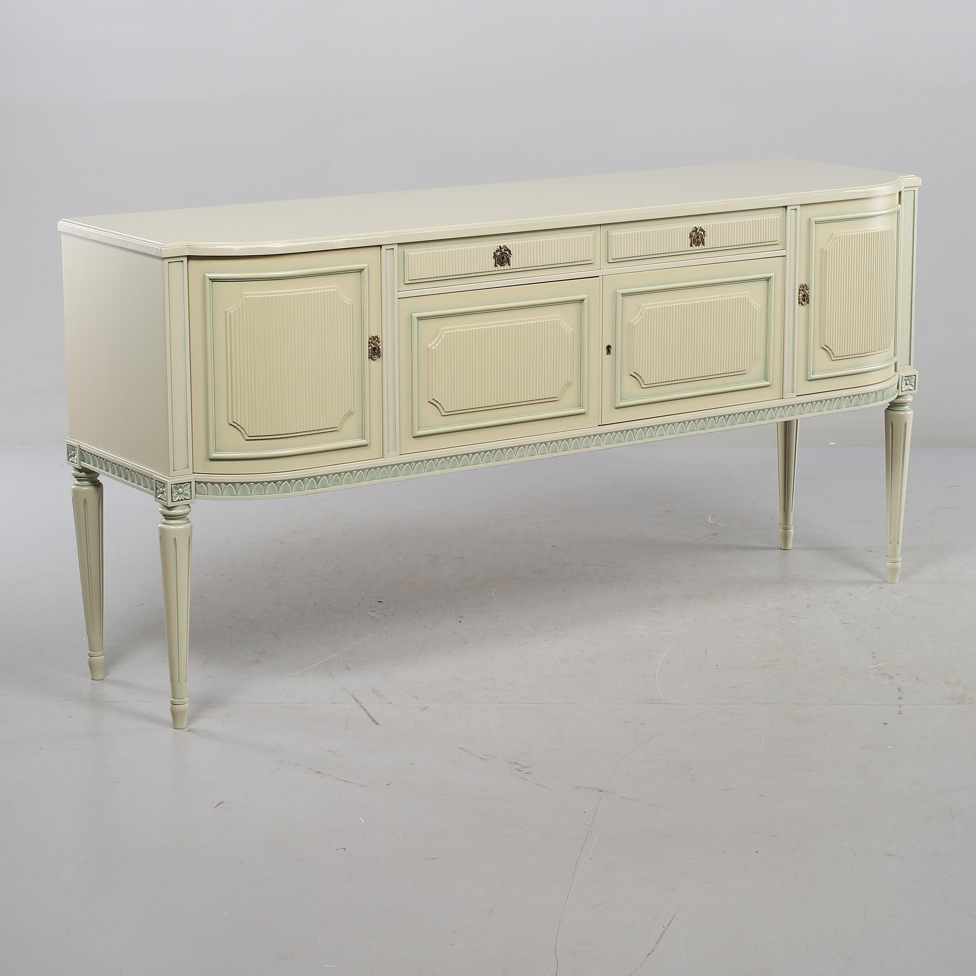 SIDEBOARD, gustaviansk stil, 1900-talets andra hälft.
