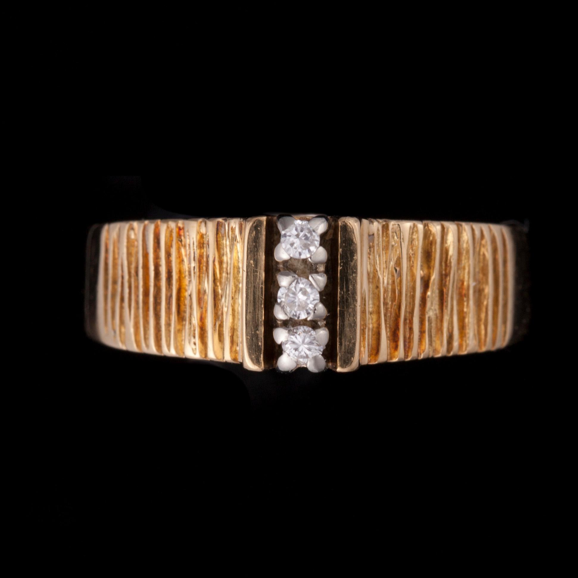 RING, 18K guld, diamanter. 1970. Vikt ca 4,7 g.