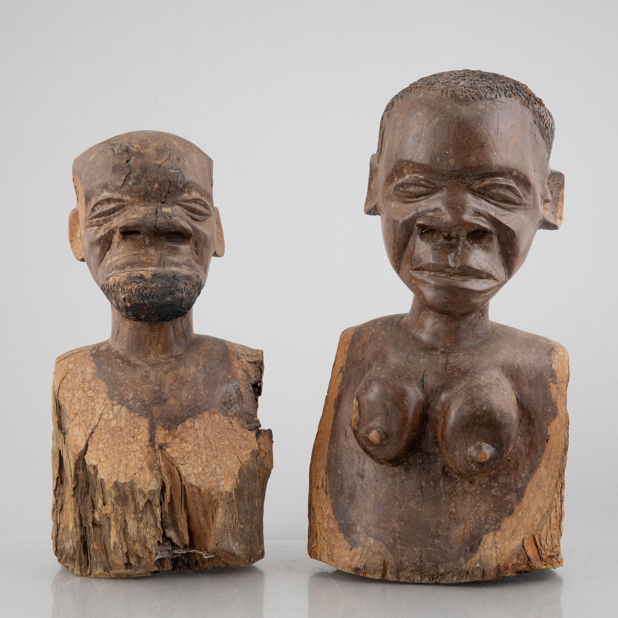 A pair of sculptures., 20th century.
