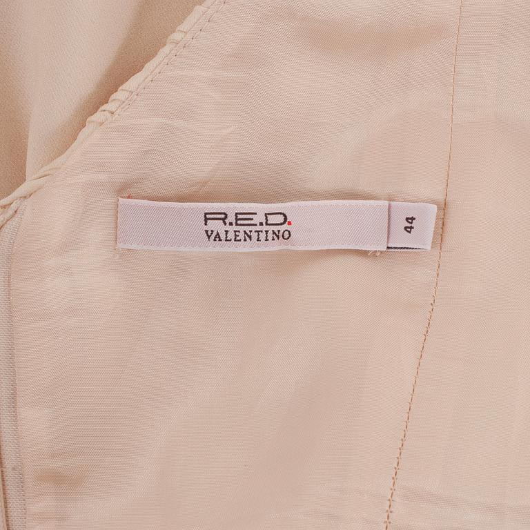 R.E.D. VALENTINO, a light pink silk chiffon dress, italian size 44.