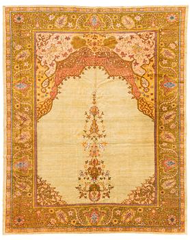 386. An antique west anatolian Ushak carpet, ca 367 x 296 cm.