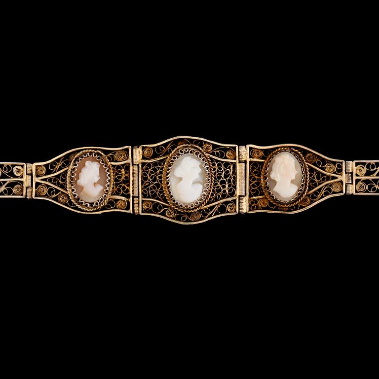 ARMBAND, förgyllt silver, tidigt 1900-tal.