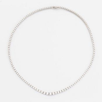 Brilliant cut diamond rivière necklace.