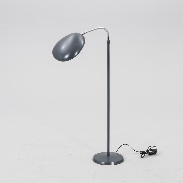 Greta Magnusson Grossman, floor lamp "Cobra" Gubi.