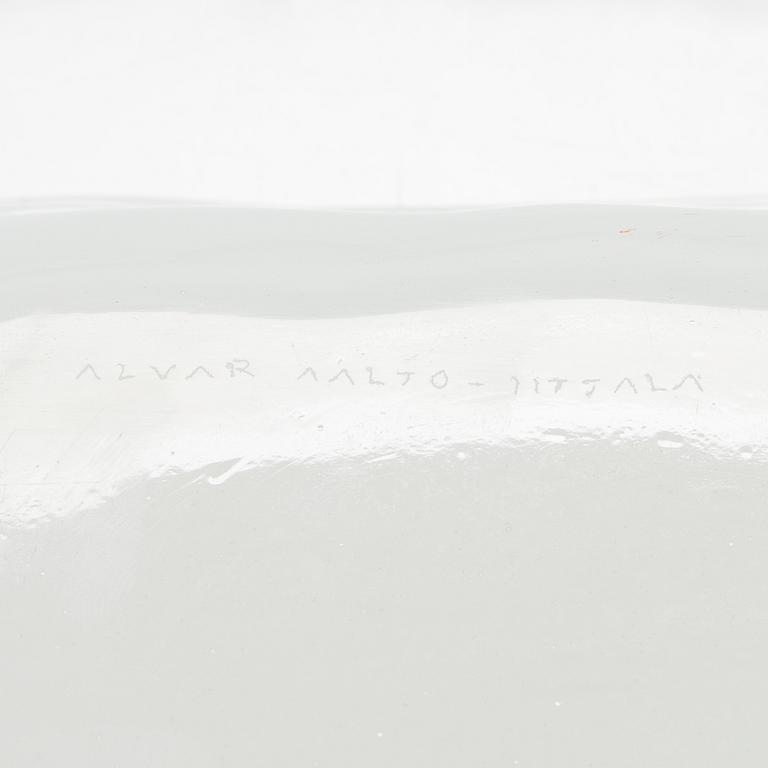 Alvar Aalto, lasiveistos, 2 osaa, "Aallon kukka", signeerattu Alvar Aalto Iittala. 1950-luku.