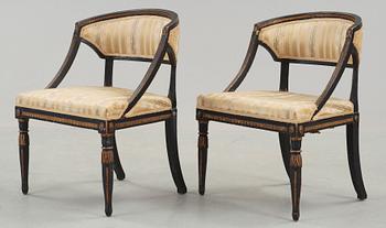 BALJFÅTÖLJER, ett par, sengustavianska, 1800-talets första hälft.