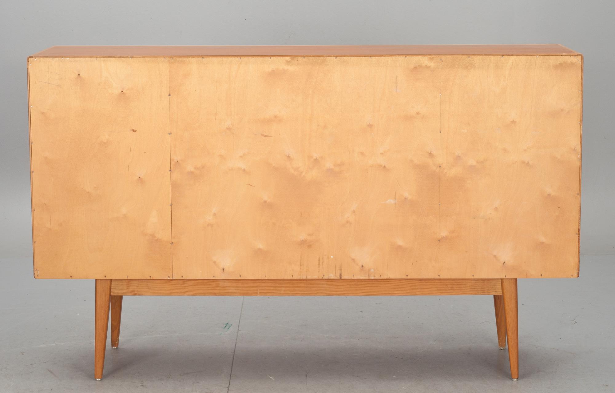 SIDEBOARD, 1900-talets mitt/andra hälft.