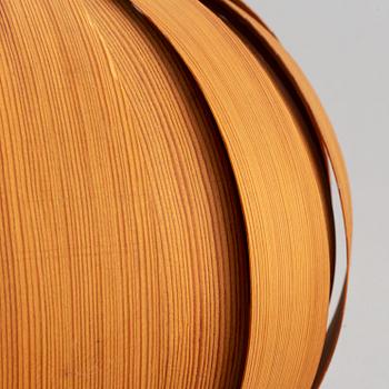 A pinewood table lamp, second half of the 20th century.