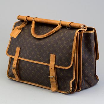 A monogram canvas 'Hunting Kleber' bag from Louis Vuitton.