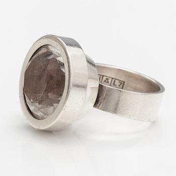 Elis Kauppi, A silver ring with a rock crystal. Kupittaan kulta, Turku 1964.