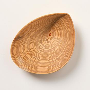 Tapio Wirkkala, a laminated birch plywood dish, Finland 1950s.