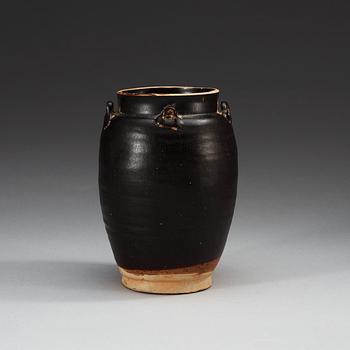A black glazed jar, Song dynasty (960-1279).