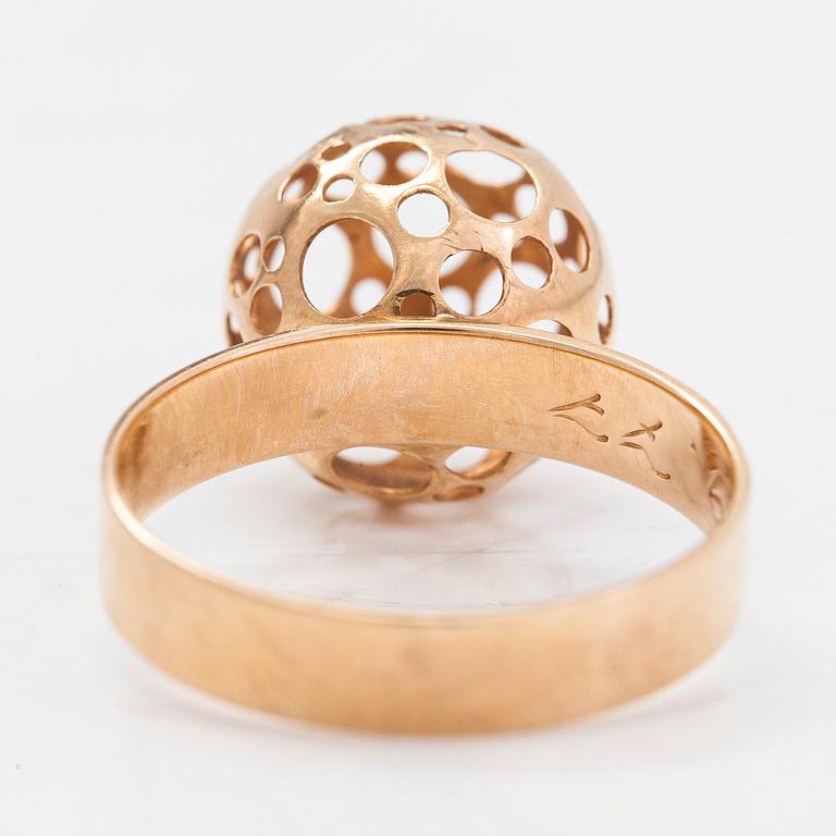 Liisa Vitali, a 14K gold 'Leppäkerttu' ('Ladybird') ring, Westerback, Helsinki 1976.