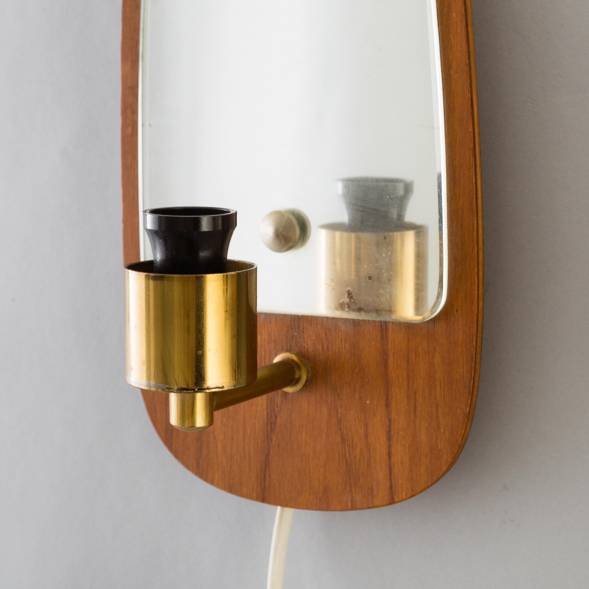 A pair of 1960s wall lights.