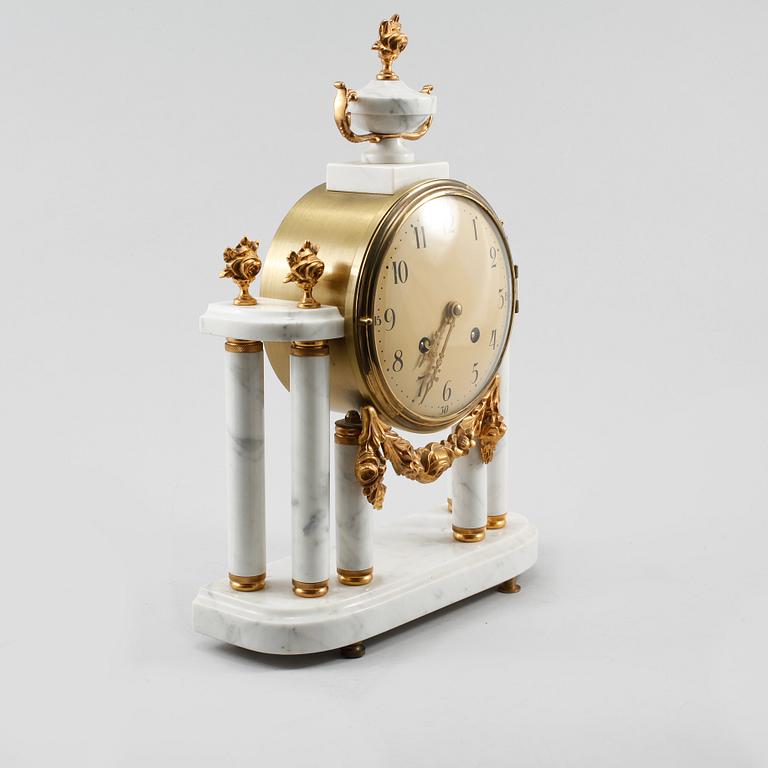 BORDSPENDYL, Westerstrand, Töreboda, omkring 1900-talets mitt.