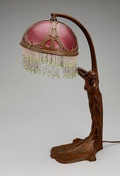 BORDSLAMPA, bronspatinerad vitmetall, jugend, 1900-talets början.