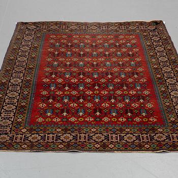 MATTO, a semi-antique Ardebil, ca 182,5 x 130,5 cm.