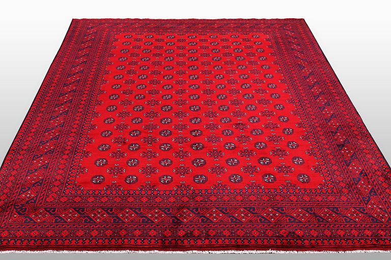 Matto, Afghan, ca 341 x 261 cm.