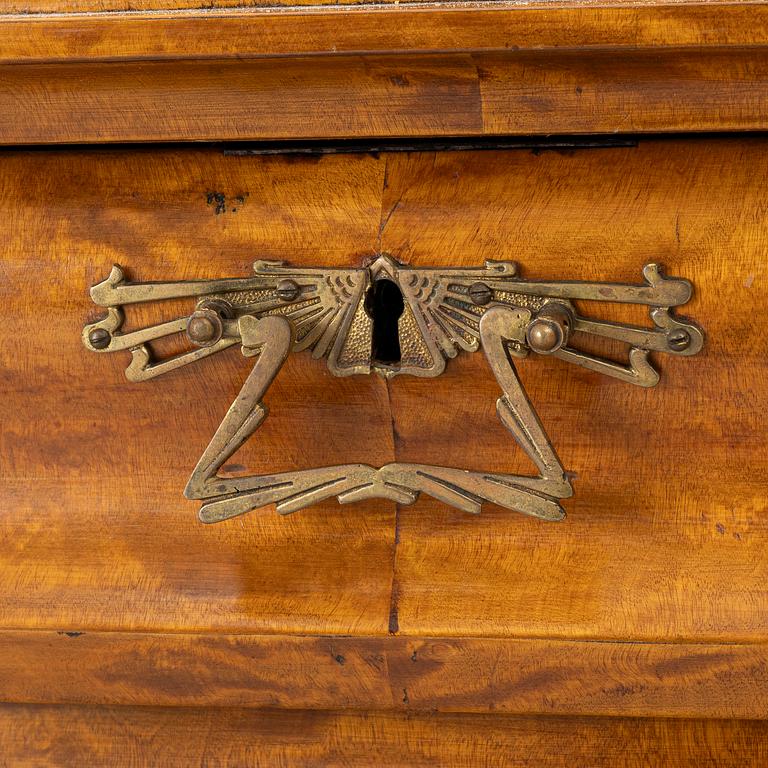 Chest of drawers, circa 1900.