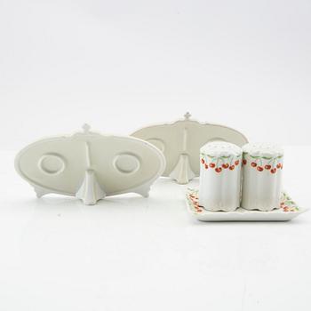 Bordsur samt salt/peppar-set och skyltar 2 st Rosenthal/Kronach Tyskland 1900-talets första hälft, porslin.