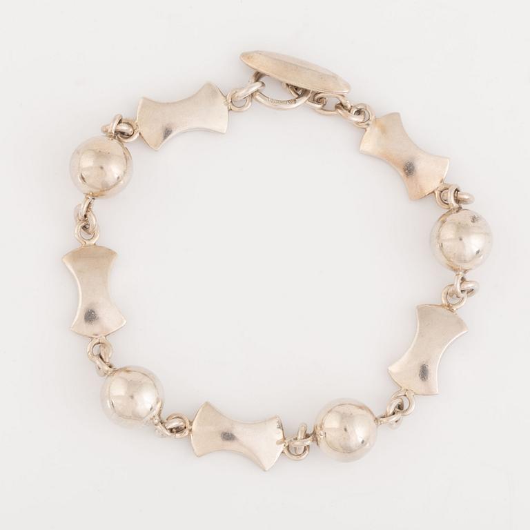 Arvo Saarela, silver bracelet.