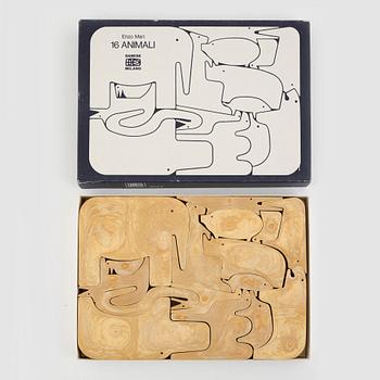 Enzo Mari, puzzle, 16 pieces, 'Animali', Danese, Milan, Italy 1972.