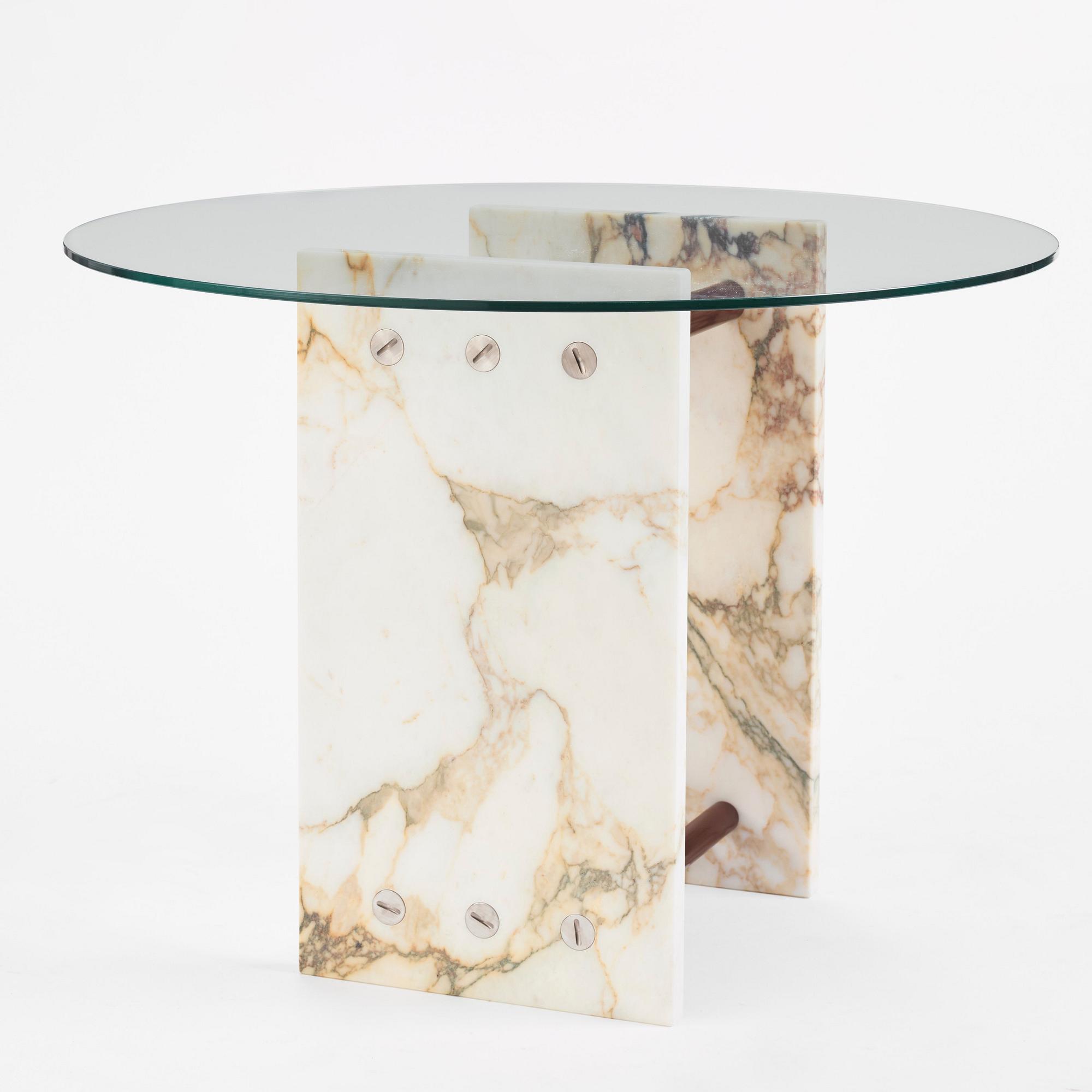 Per Söderberg, ett unikt bord, "PS Bespoke Cube”, No Early Birds, 2021.