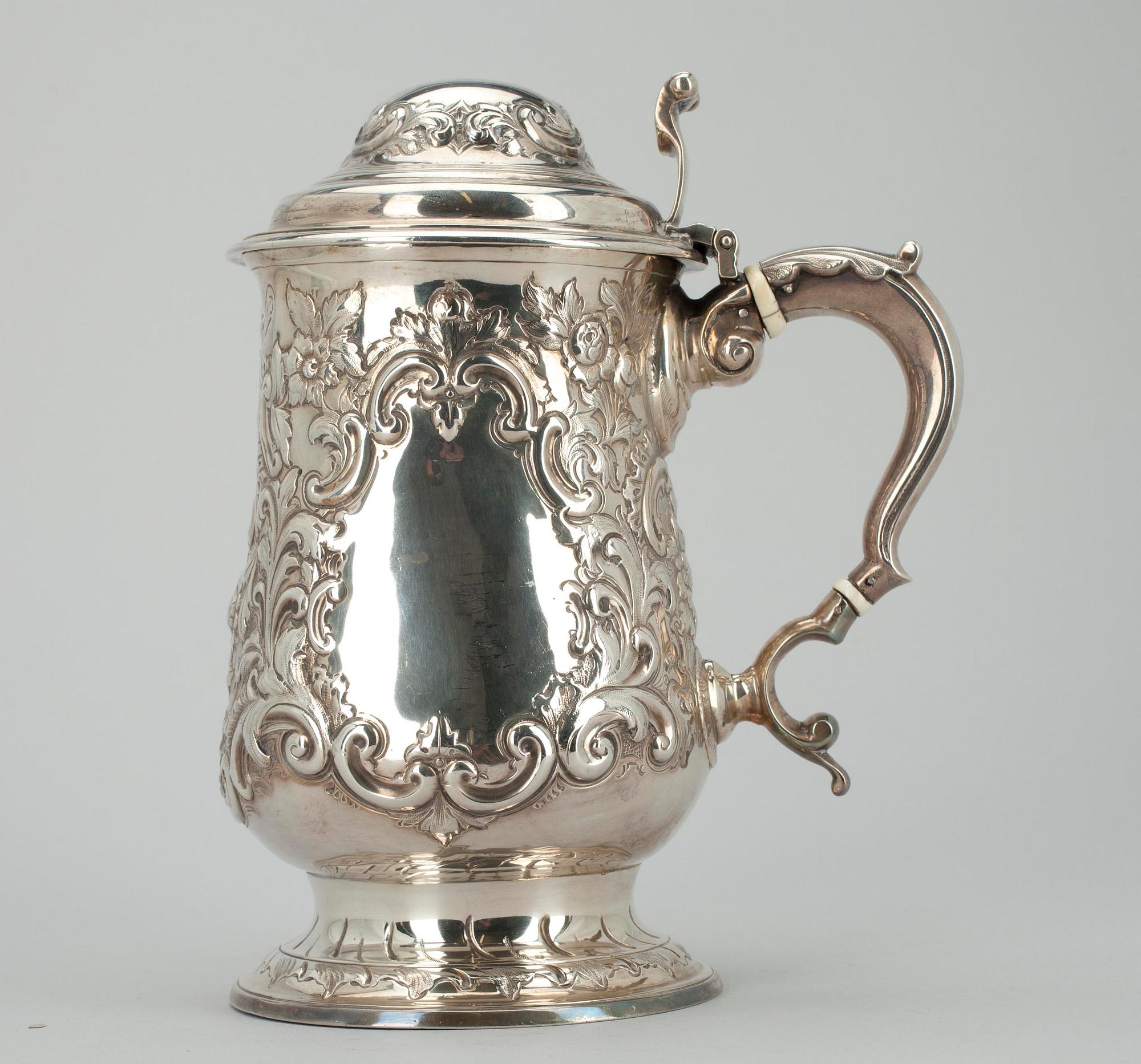 TUOPPI, hopeaa, Lontoo 1794, Englanti. Kok. paino n. 973 g.