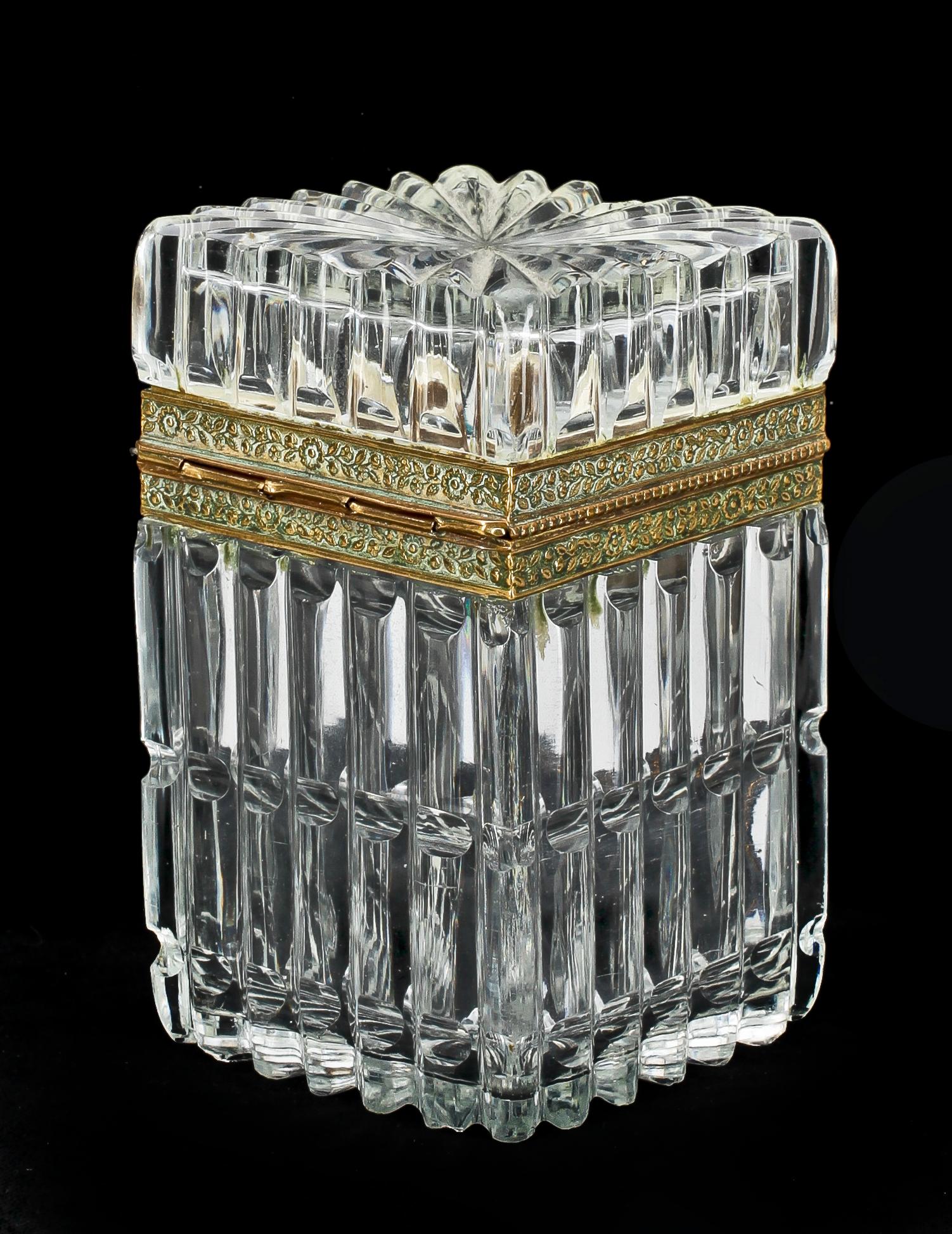 SKRIN, glas och mässing, empire, 1800-talets första hälft.
