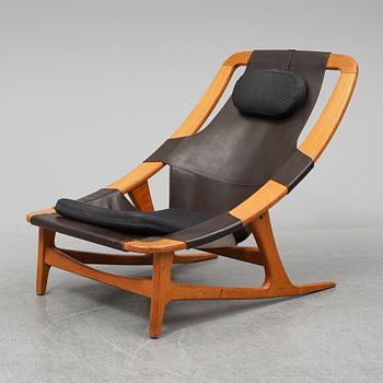 ARNE TIDEMAND RUUD, a teak and leather 'Holmenkollen'/'3030' easy chair, A/S Inventar, Gjövik, 1960's.