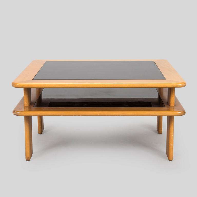 Esko Pajamies, Fåtöljer, ett par "Pele" och soffbord tillverkare Lepofinn 1970-tal.