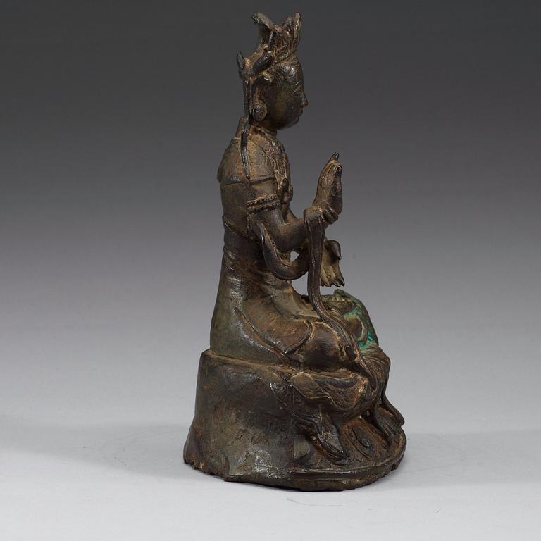 A bronze figure of bodhisattva, late Ming-/early Qing dynsty.