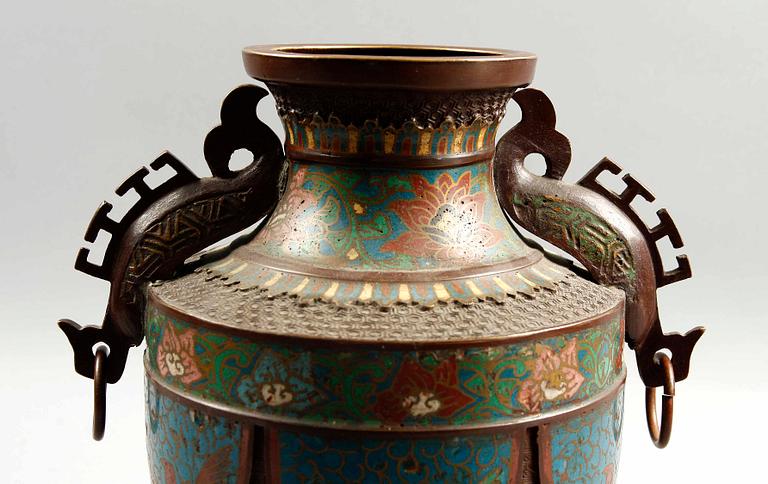 URNA, Cloisonne, Kina, 1900-tal.