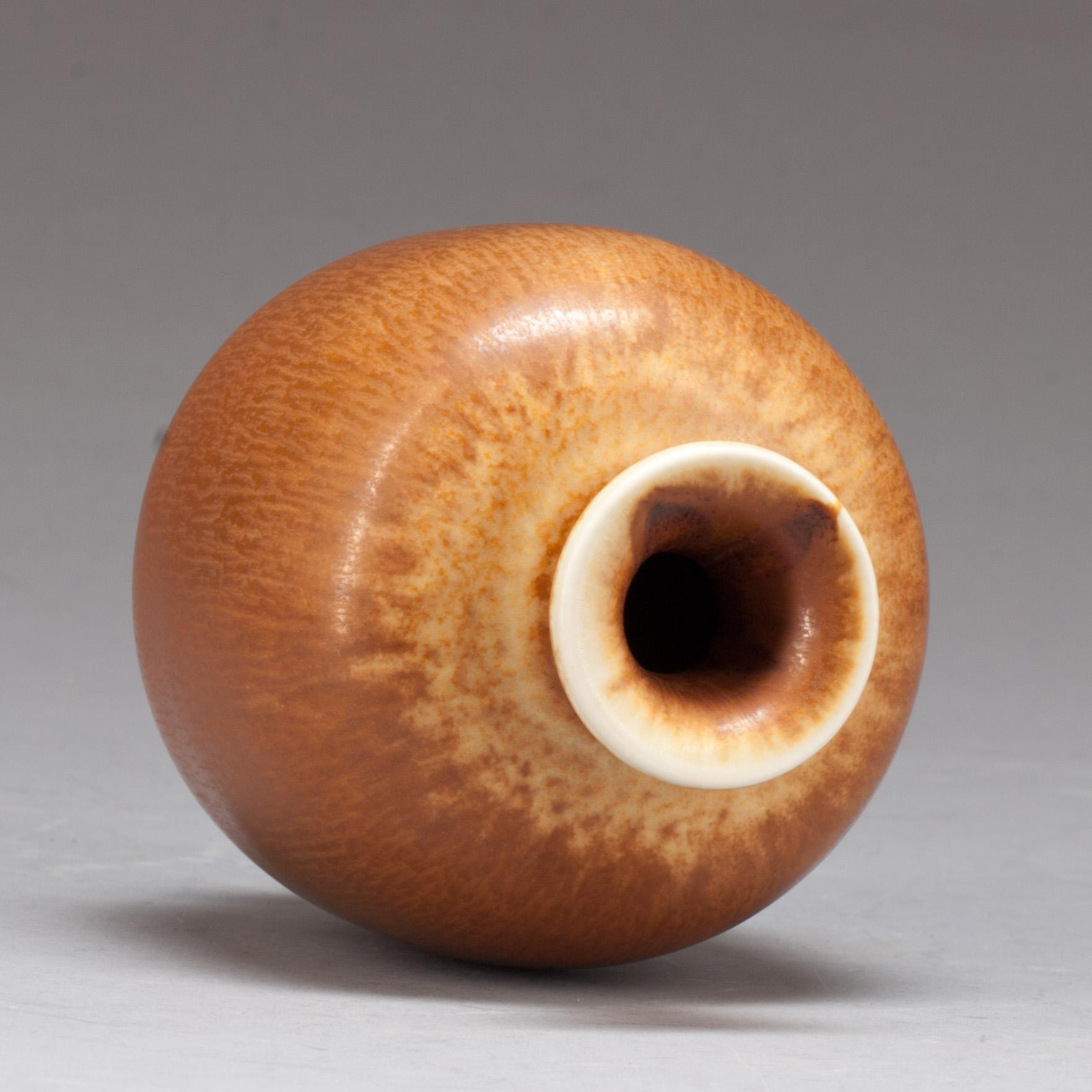 VAS, stengods. Berndt Friberg, Gustavsbergs studio.