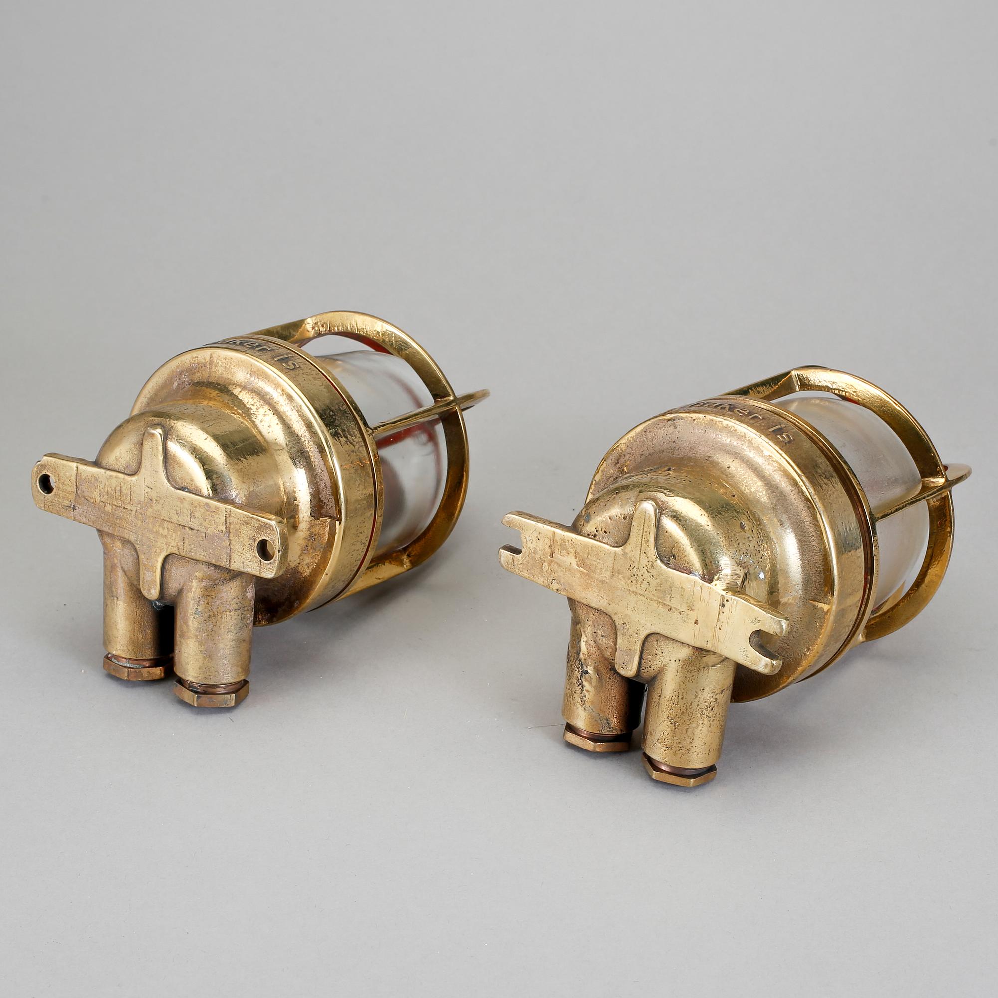 FARTYGSBELYSNING, 2 stycken, "Baker is", 1900-talets mitt.