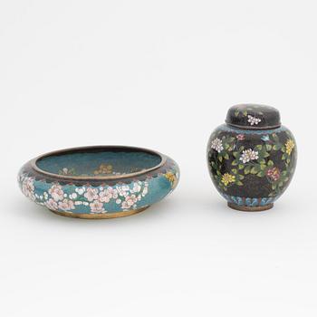 A cloisonné censer and jar with cover, late Qing dynasty.